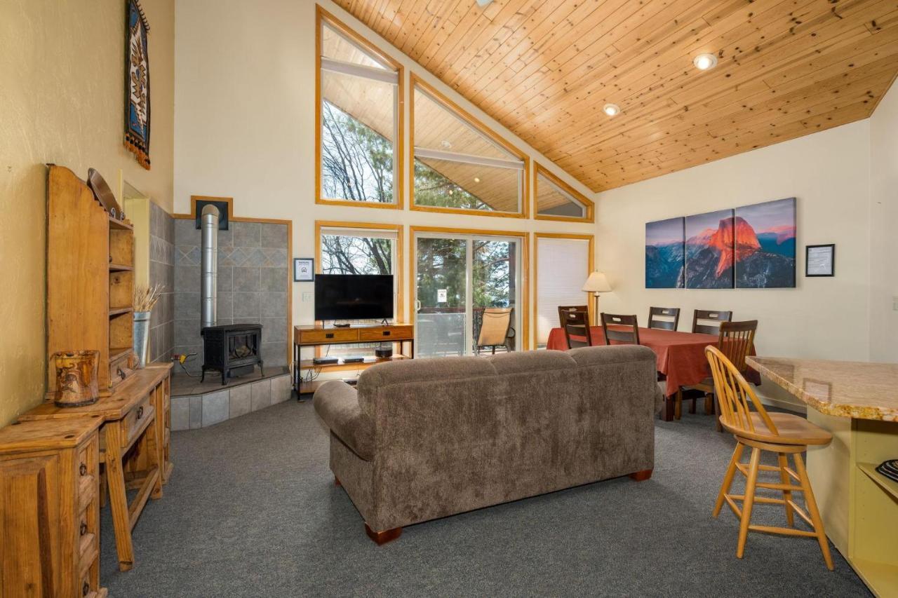 Falcons Nest Yosemite West Exterior foto